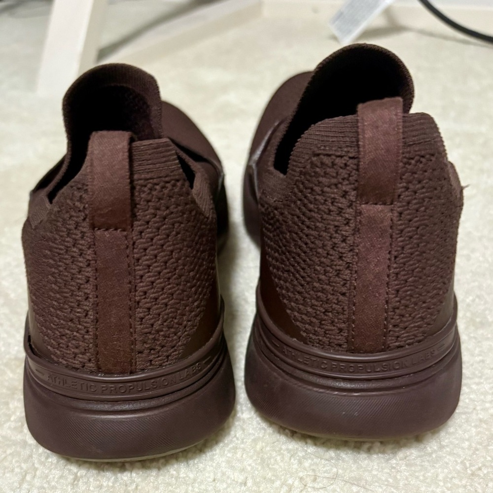 APL unisex/Women Chocolate Brown Slip-On Sneakers, size 10 - Picture 9 of 10